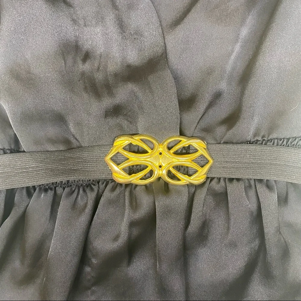 Forever 21 Black Sleeveless Gold Belted Blouse - Picture 3 of 5